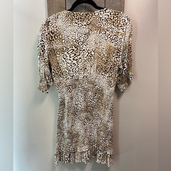 Faithfull The Brand Margherita Smocked Cheetah Mini Dress Women’s Size 6 Medium - Picture 5 of 11